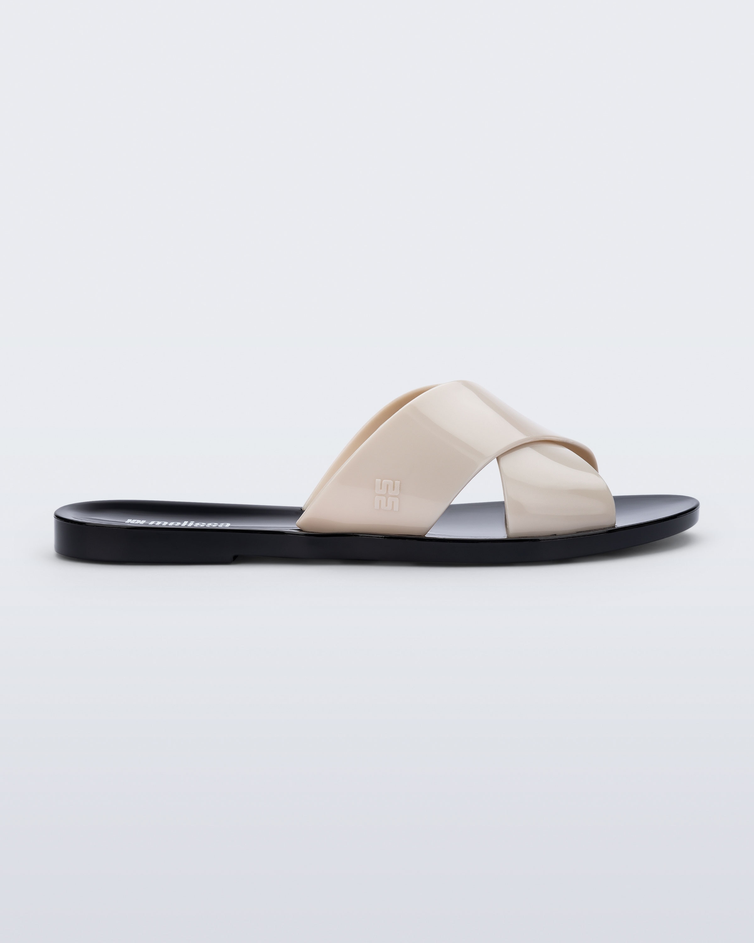 Melissa Essential Cross Slide